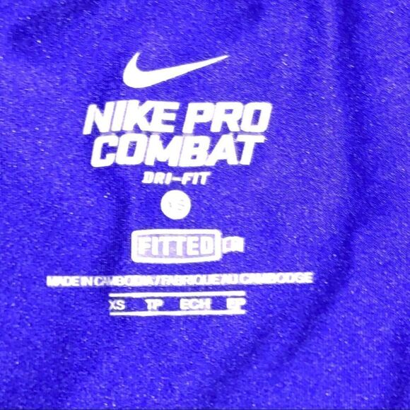 Nike purple athletic top - Picture 5 of 6